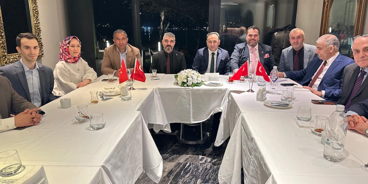 Vakfımız, 15 Mart Cumartesi günü düzenlemiş olduğu iftar programında 2025 yılının ilk Yönetim ve Denetim Kurulu toplantısını gerçekleştirdi.