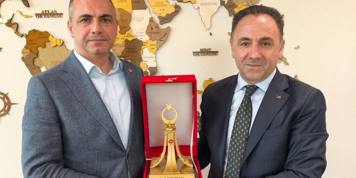 Çevre, Şehircilik ve İklim Değişikliği İstanbul İl Müdürü sayın Dr. Maliki Ejder BATUR’a nezaket ziyaretimiz.