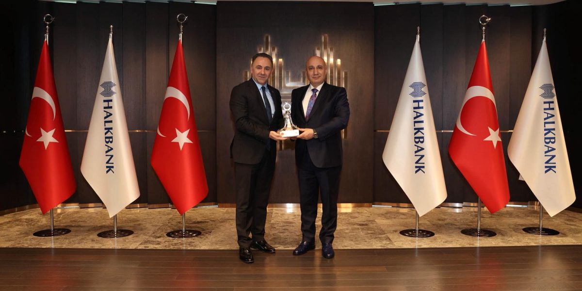 Halk Bank Genel Müdürü Sayın Osman ARSLAN’a makamında ziyaret