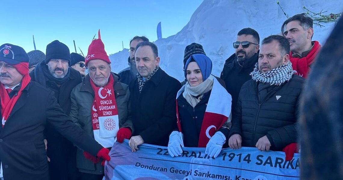 Aile ve Sosyal Hizmetler Bakanımız Sayın Mahinur Özdemir Göktaş ile birlikte Sarıkamış Şehitlerini anma etkinlikleri kapsamında “KARDAN HEYKELLER SERGİSİNİ” açtık.